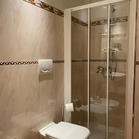 Мини-отель Hacienda De Leon Изола-делла-Скала