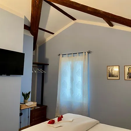 Hacienda De Leon Inn *